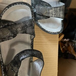 Algeria sandals. NWOT. SIZE 41